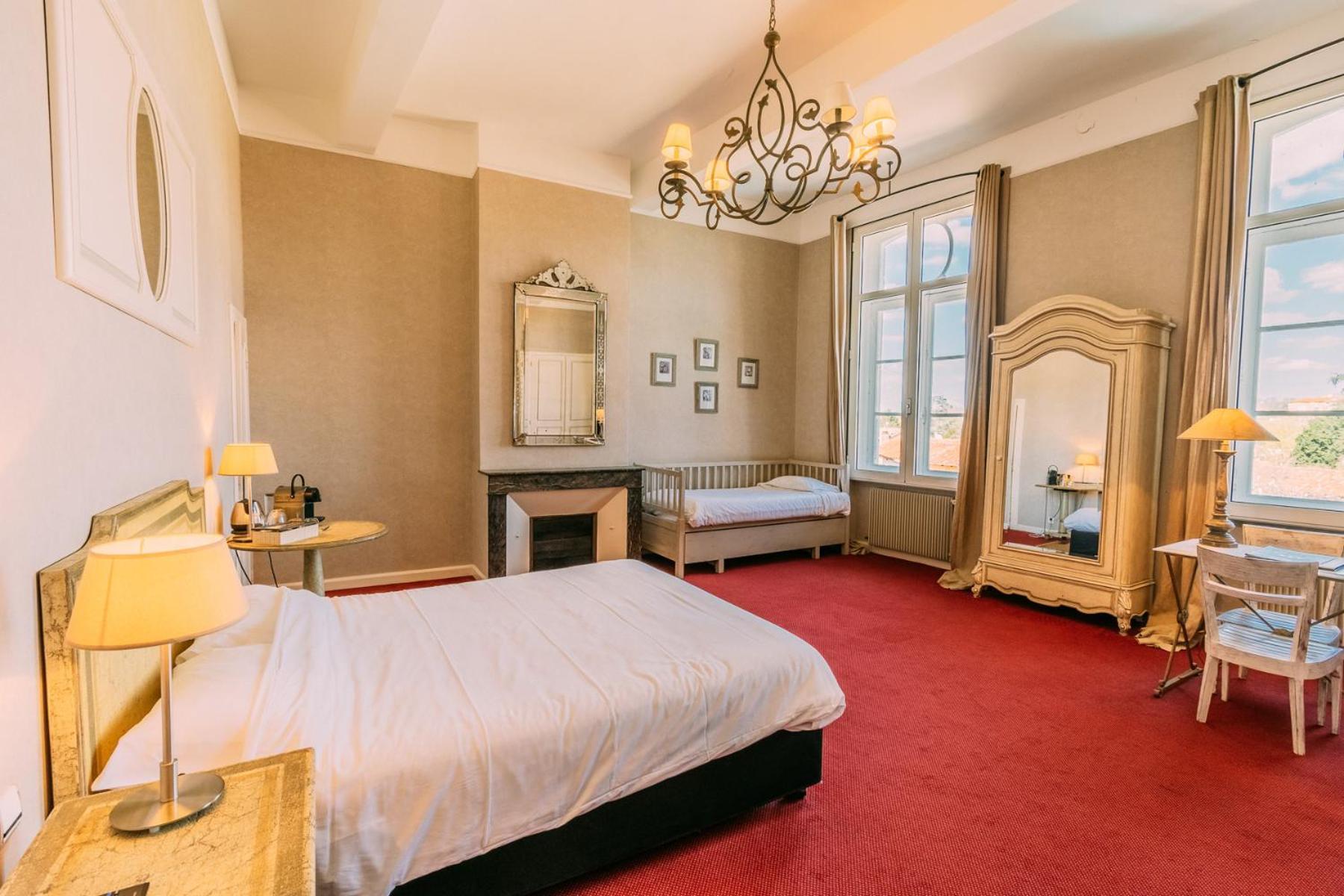 Les Trois Lys Hotel คอนโดม ภายนอก รูปภาพ